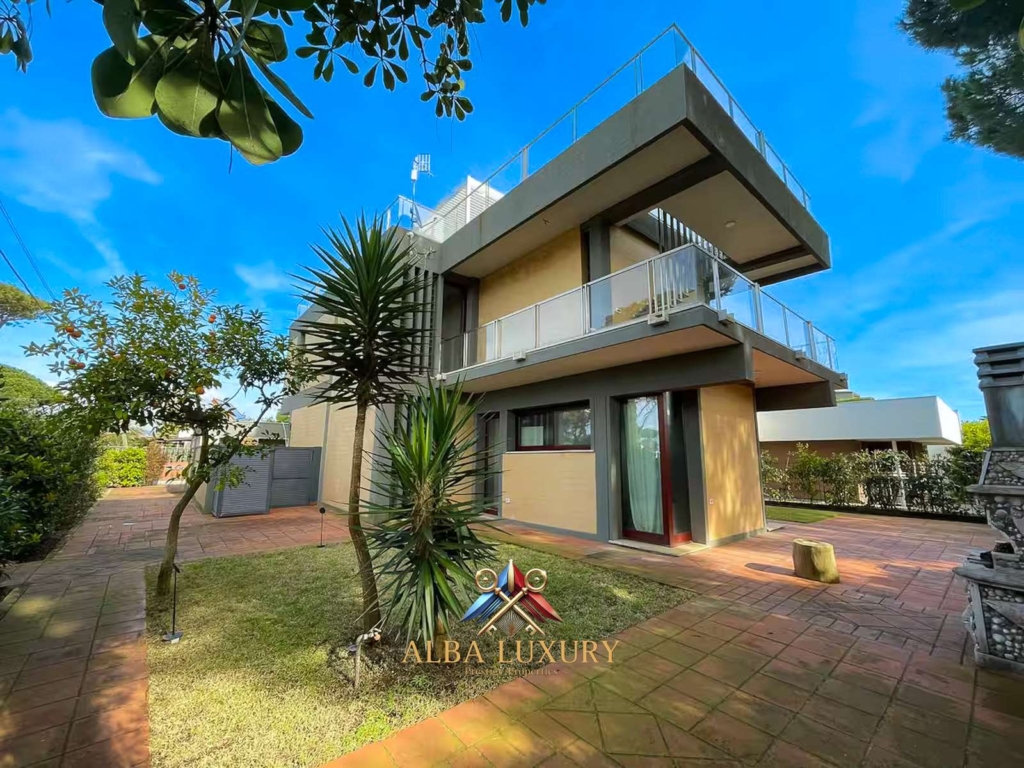 Villa Sale in Terracina (LT), Lazio 1 imm 132475 20250304160445 1600 1 6