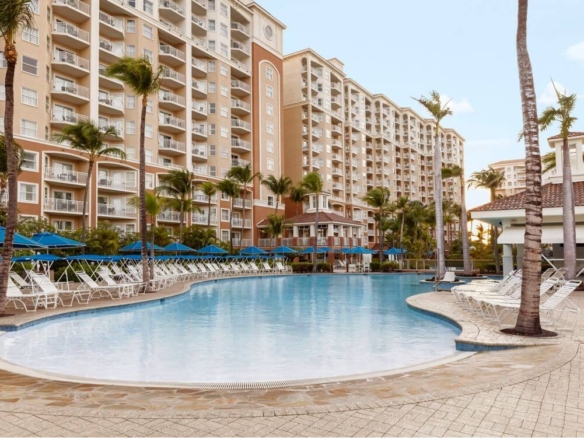 serenity outdoor pool 1170x751 1