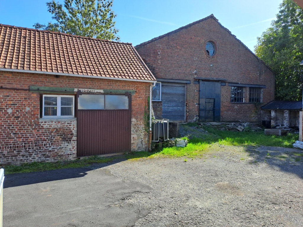 Excellent 4 Bed House For Redevelopment For Sale In Hirson 1 0 13 1