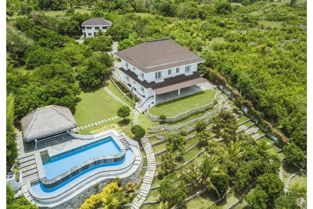 Luxury Bed Manor By The Sea Estate For Sale on Panglao Island 1 00 3