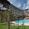 Beautiful 1-bedroom apartment near the beach with stunning sea vistas.