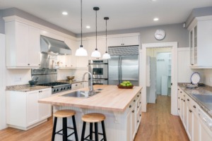 The Benefits Of Custom Kitchen Solutions For Your Home 2 4053118 G1 2