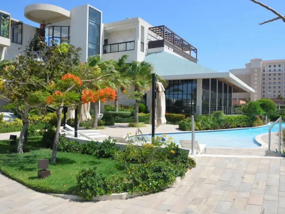 Palm Beach Walk to Beach 2 Bedroom Luxury Condo Just Where You Want To Be 13.jpg