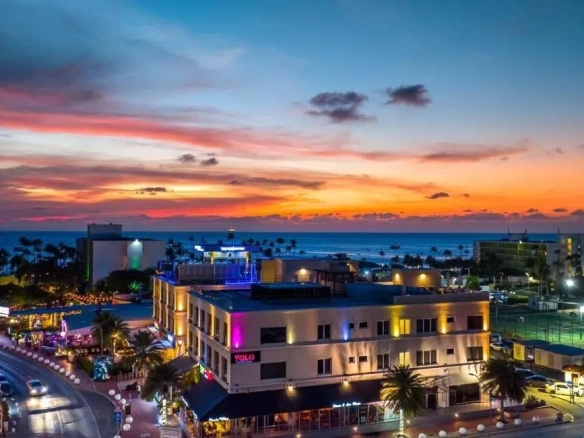 The Cove Condominium 101 Palm Beach Exterior 1280x650 1 1170x650.jpg