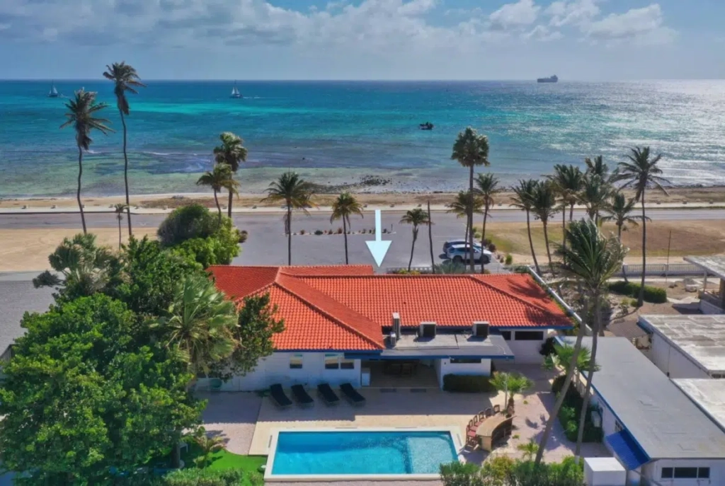 Malmok Oceanfront 6-Bedroom Home Sleeps 14 Guests 1 f753fc93 d731 49c8 8456 36098f98b9d7 1170x785.jpeg