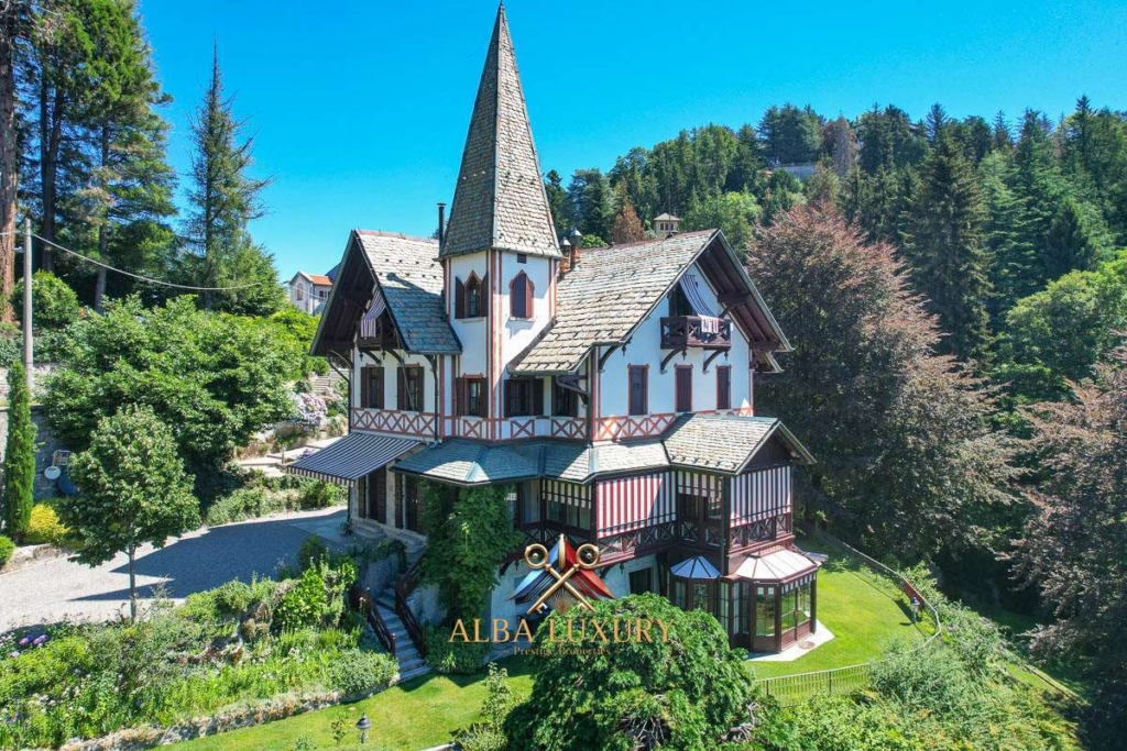Prestigious mansion history on Lake Como 1 imm 135487 20250330144900 1200