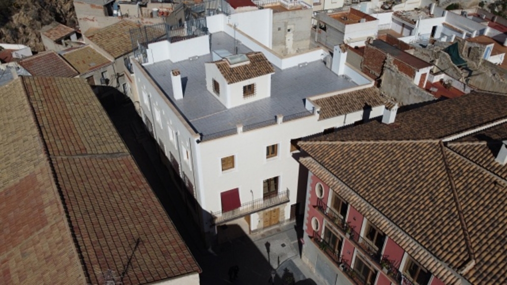 Orihuela 1 794afe2680ba82185c99 xlarge