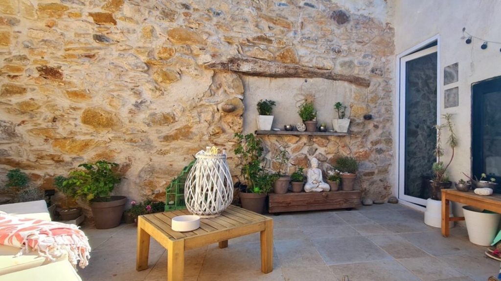 Charming Characterfull Village House With 3 Bedrooms, 2 Bathrooms And A Pleasant Roof Terrace 1 PIE232000EE 1110x623 1