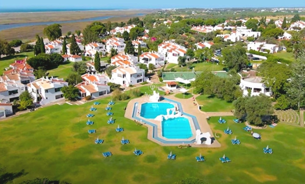 Tavira 1 c0fda92482c2db8ca845 xlarge