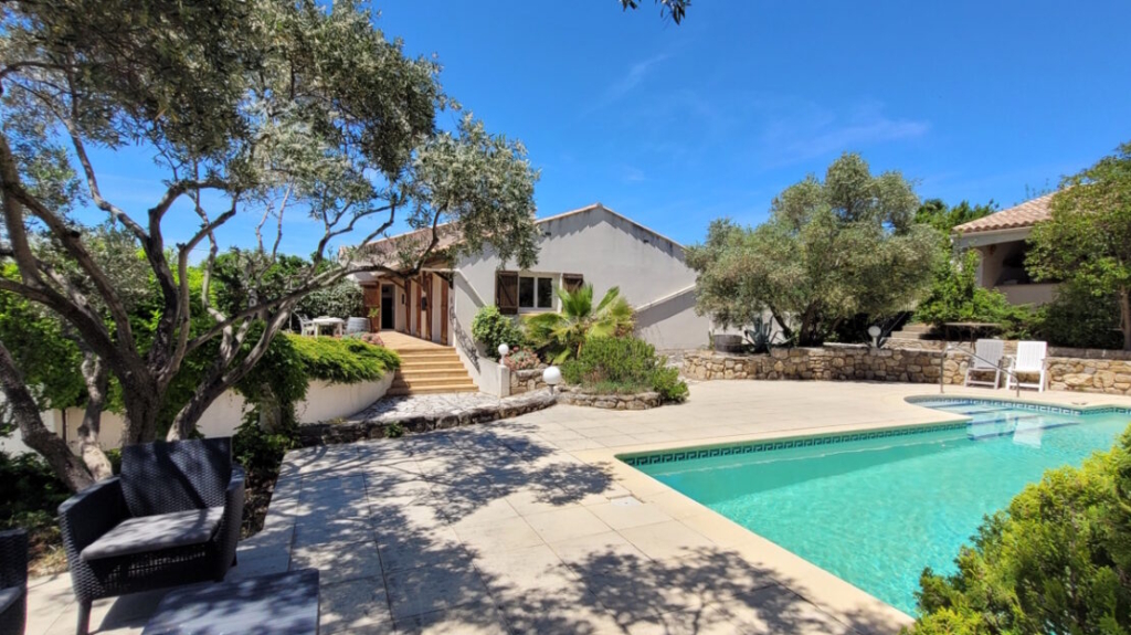 Traditionally Built Villa Offering 130 M2 Living Space On 1520 M2 Of Land With Swimming Pool And Superb Summer Kitchen. 1 AUT324000EGA 1110x623 1