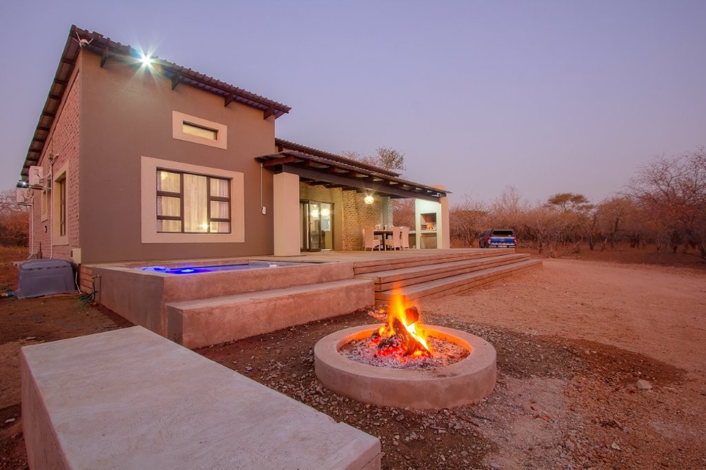 Stunning 3 Bedroom House For Sale In Komatipoort Mpumalanga South 1 00 10