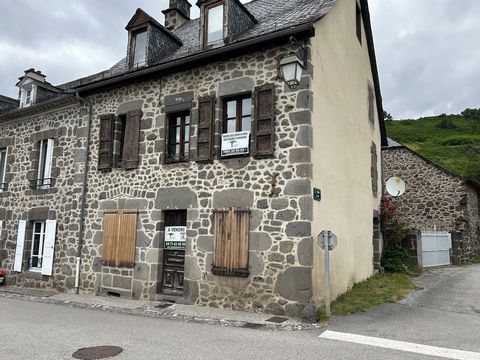 Maison de bourg 1 12 3839744 1586201569407276848