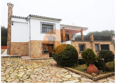 Detached 4 bedroom house with swimming pool and 2,500m2 plot of land 1 15 4124245 827861663048997516