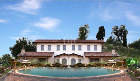 Timeless Refinement, Exclusive Villa Two Steps from the Lake 1 15 5748490 641677191757080992