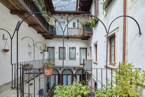 Prestigious apartment of large size 1 19 4189419 1445841540282493398