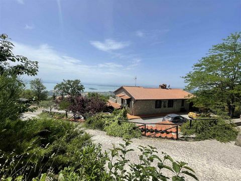 TO7135 - Villa con piscina, campo da mini golf, parco ed annesso, vista lago Trasimeno 1 2 4306824 1591115578729575470