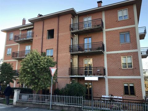CDP4121 - Third floor flat with lift, furnished 1 20 3530811 1407037902640378140