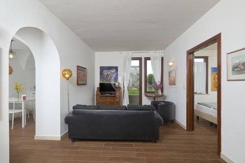 Solution of 3 residential units with garden and balconies in the historic "Casa Beust" in Torbole 1 26 4068497 361763838105694970