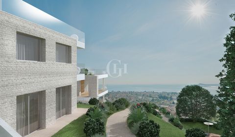 Luxury Apartment with Stunning Lake View 1 26 6145699 1512684815217949784