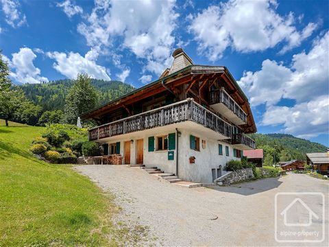 A luxurious traditional farmhouse chalet with 8 bedrooms, 7 bathrooms and a swimming pool. 1 27 4012399 258111086357584435