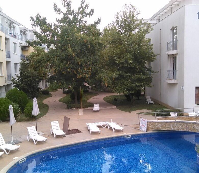 Modern 1-bedroom apartment with pool access near Sunny Beach, 10-minute walk to the sea. Ideal for c.