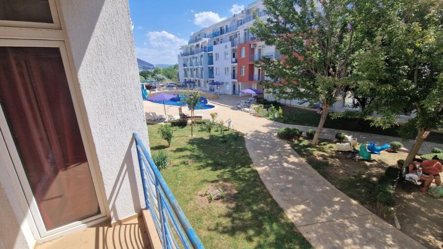 Bright 1-bedroom apartment in Sunny Day 3, Sunny Beach, just 10 minutes from the sea. Perfect for ho.