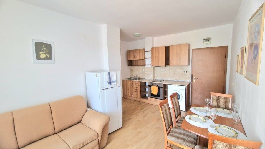 Bright 1-bedroom apartment in Sunny Day 3, just 10 minutes from the sea, perfect for relaxing holida.