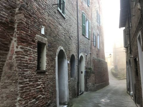 CDP4066 - In the historic centre, detached flat on two levels 1 5 3876903 347991002354391408