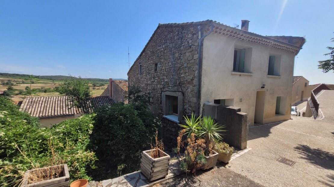 Charming Character House With 140 M2 Of Living Space, Annexe And Garden With Swimming Pool And Views. 1 FOU259000EA 1110x623 1