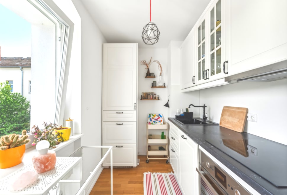 Modern furnished studio apartment with balcony & swimming pool near Tempelhofer Feld 1 fa2ba31f 6187 4d64 9277 2a0f34615098