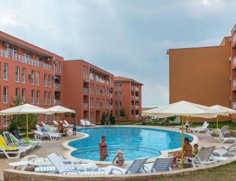 Spacious 62 sq.m. apartment with pool view in Sunny Day 6 complex, Sunny Beach. Perfect for relaxing.
