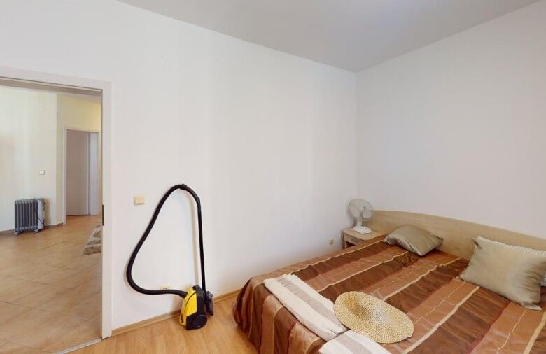 Bright 2-bedroom apartment in Barco del Sol, Sunny Beach, offering 90 sq.m. of comfortable living sp.
