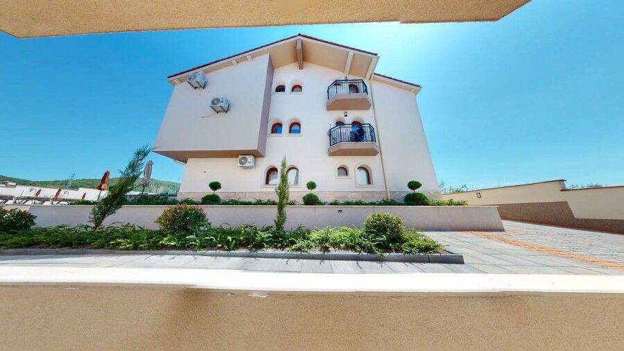 Bright ground floor apartment with 1 bedroom, 58 sq.m., located in Grand Village, just 2 km from the.