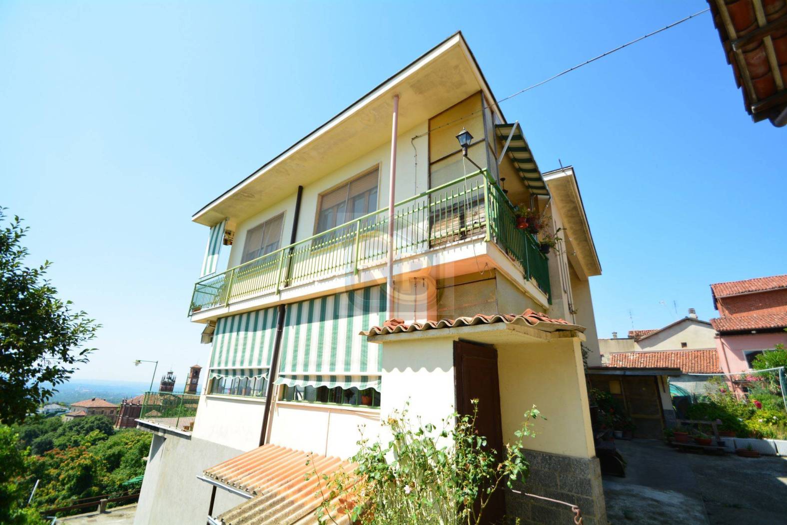 Estate of Properties for Sale In Pino D’Asti Piedmont 1 0 7
