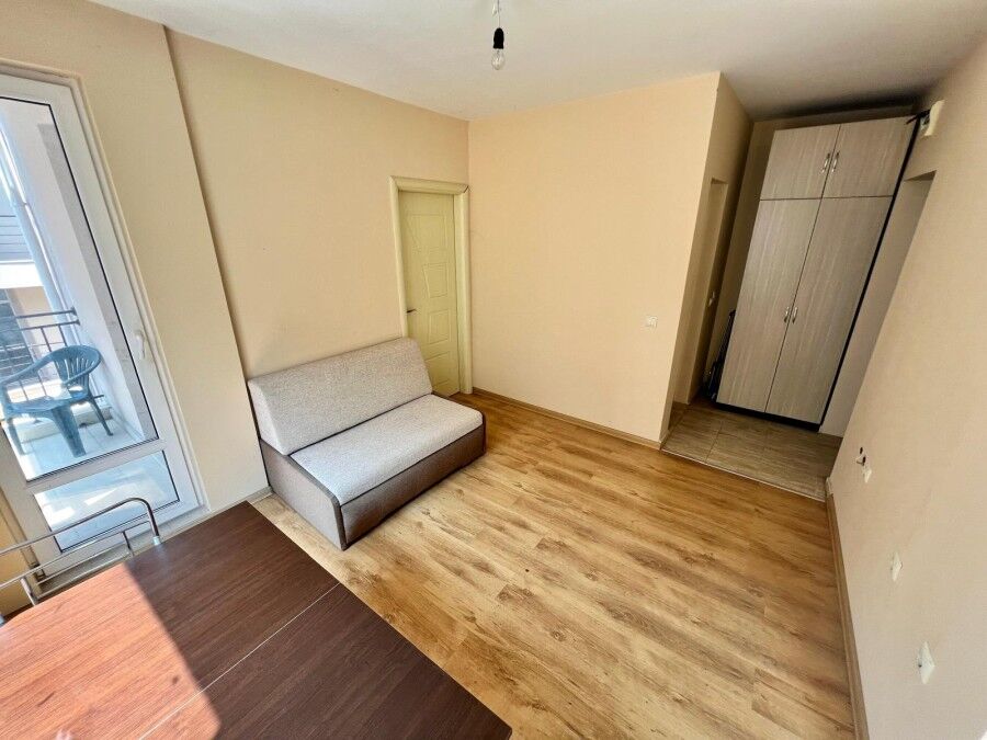 Bright 1-bedroom apartment in Ravda center, 45 sq.m., with modern furnishings and no maintenance fee.
