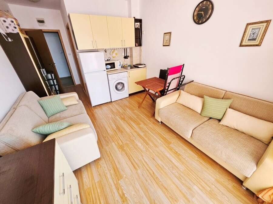 Studio apartment with pool views in Sunny Day 6, Sunny Beach, perfect for relaxing holidays.