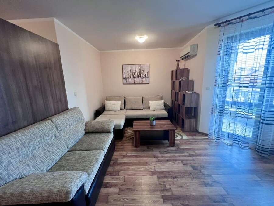 Bright studio apartment with pool views in St. Nicola, Kosharitsa, 60 sq.m.