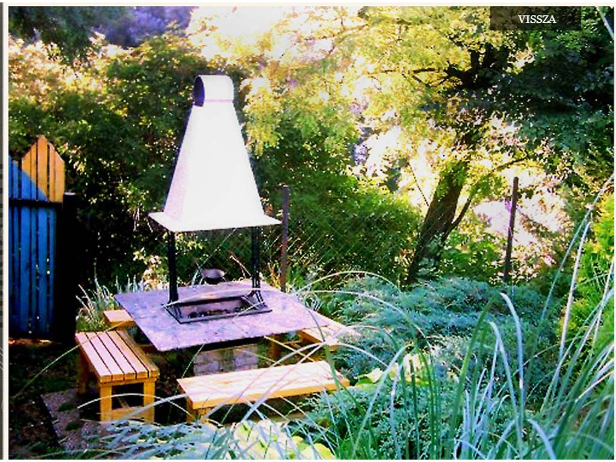 7-Barbecue-in-the-garden