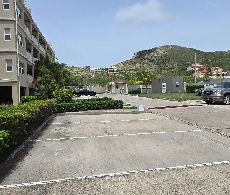 Villa unit for sale at Imperial Bay Residences Saint with parking and scenic views.
