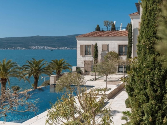 001 Apartment forsale PortoMontenegro TV14 1