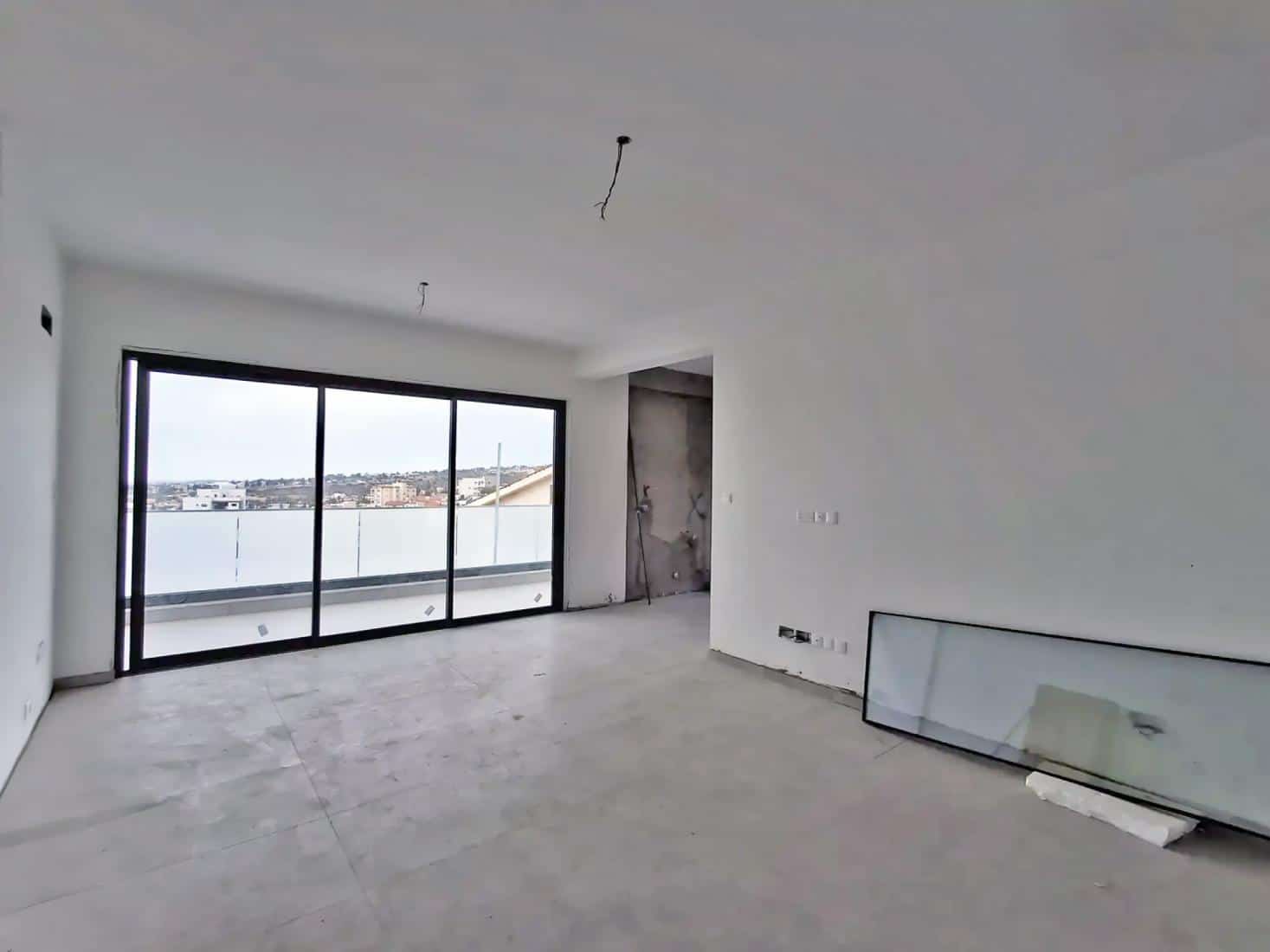 03689d5045e0d0432746b0a1d8f97d21-copy-large