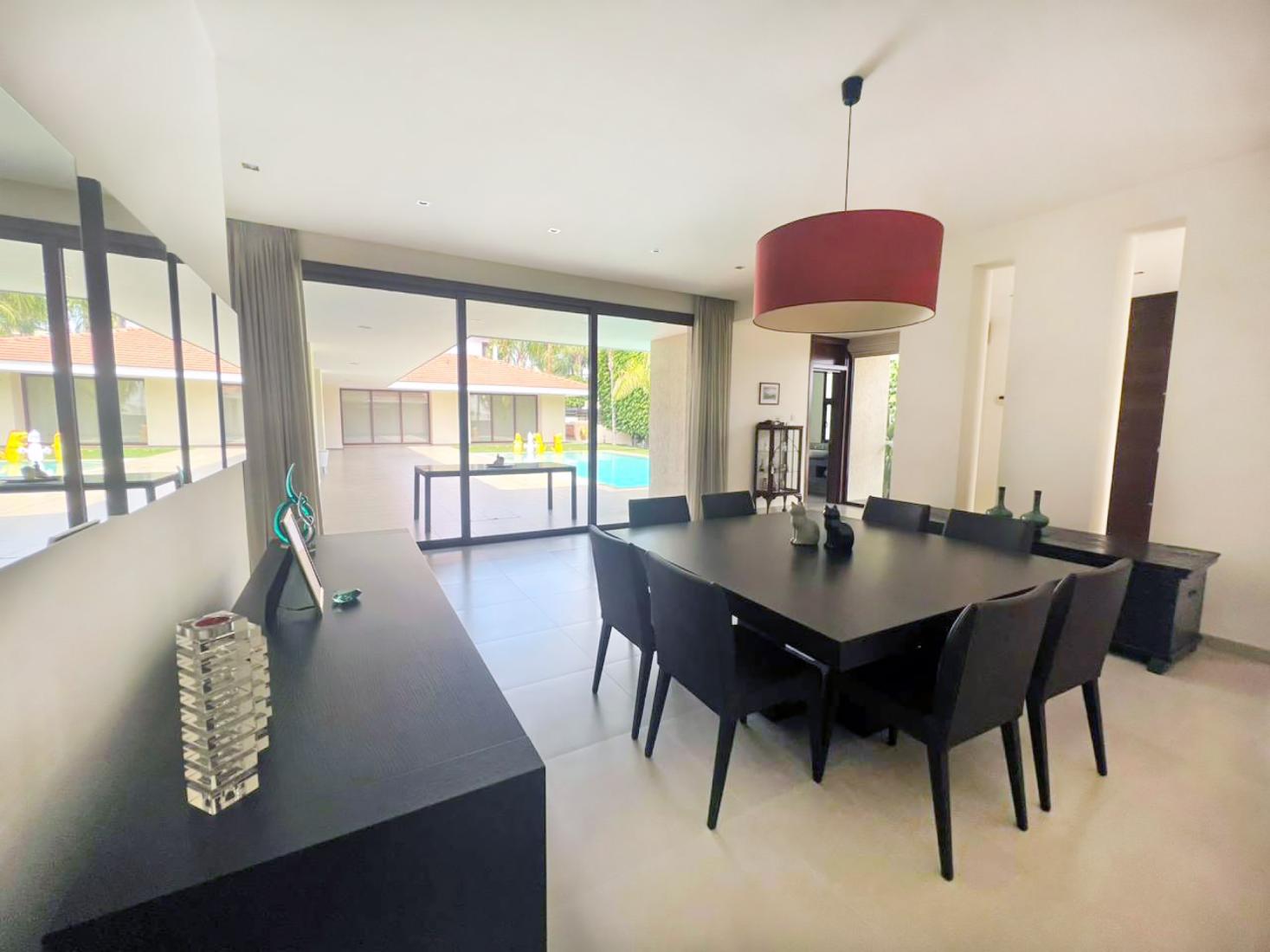 0b4d9354-c2c2-439f-90a1-95cd7436ae61-copy-large