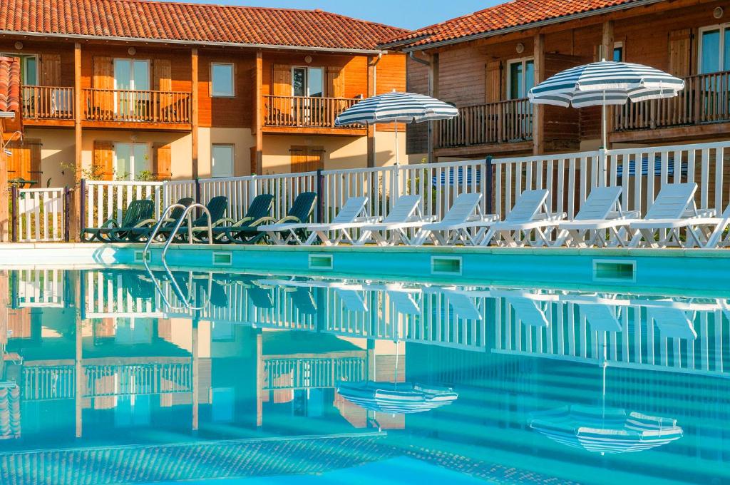 2 Bed House For Sale In Les Maisons du Golf d’Armagnac Eauze 1 1 19