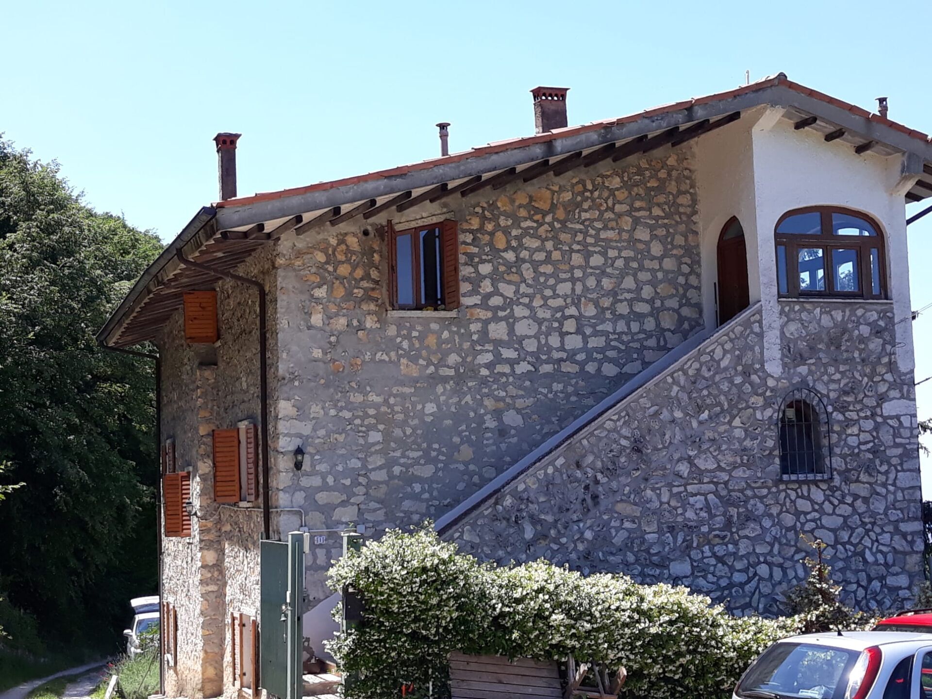 Beautiful stone house with traditional architecture in Negrar di Verona, Veneto, ideal for buyers se.