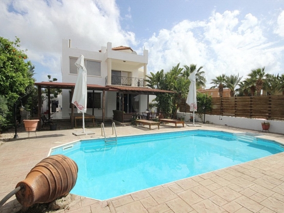 104388 detached villa for sale in kato paphos universal full