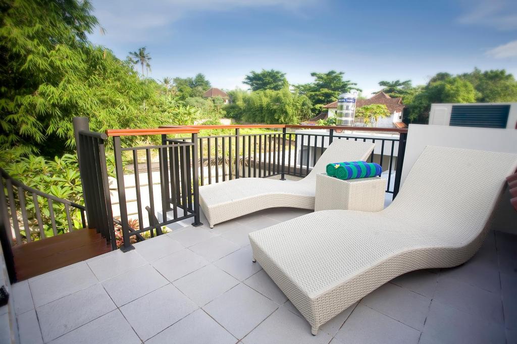 1164306_16113014420049269999-1