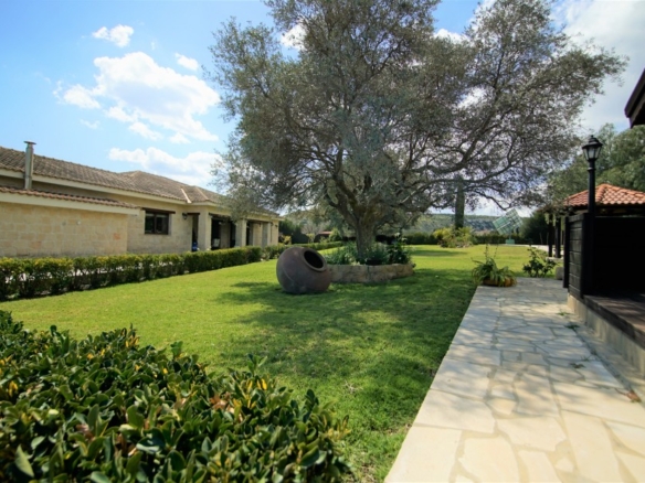 197626 detached villa for sale in moni full