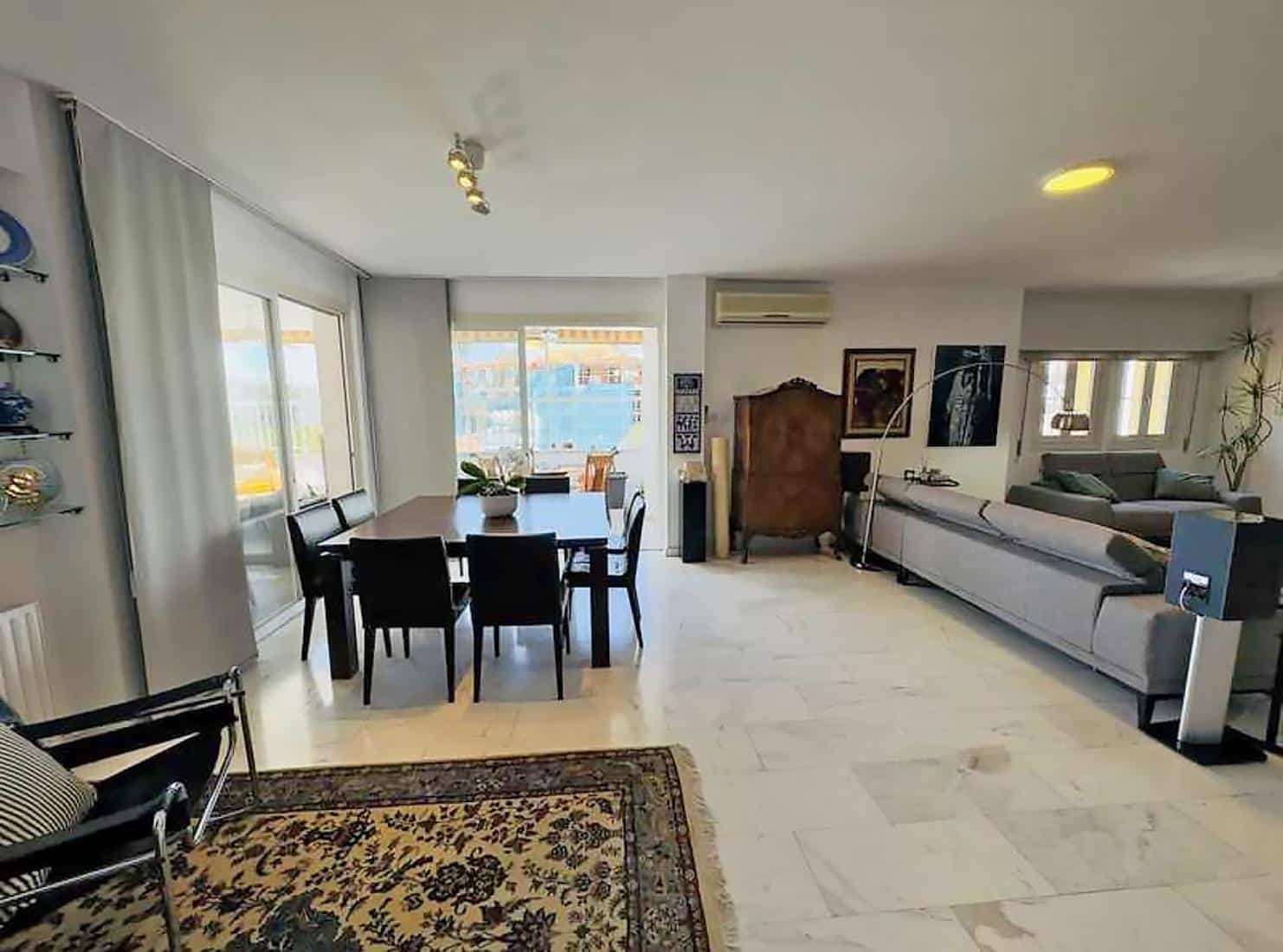 1d7f6a07-38c1-47db-a384-eb6be061c6dc-copy-large