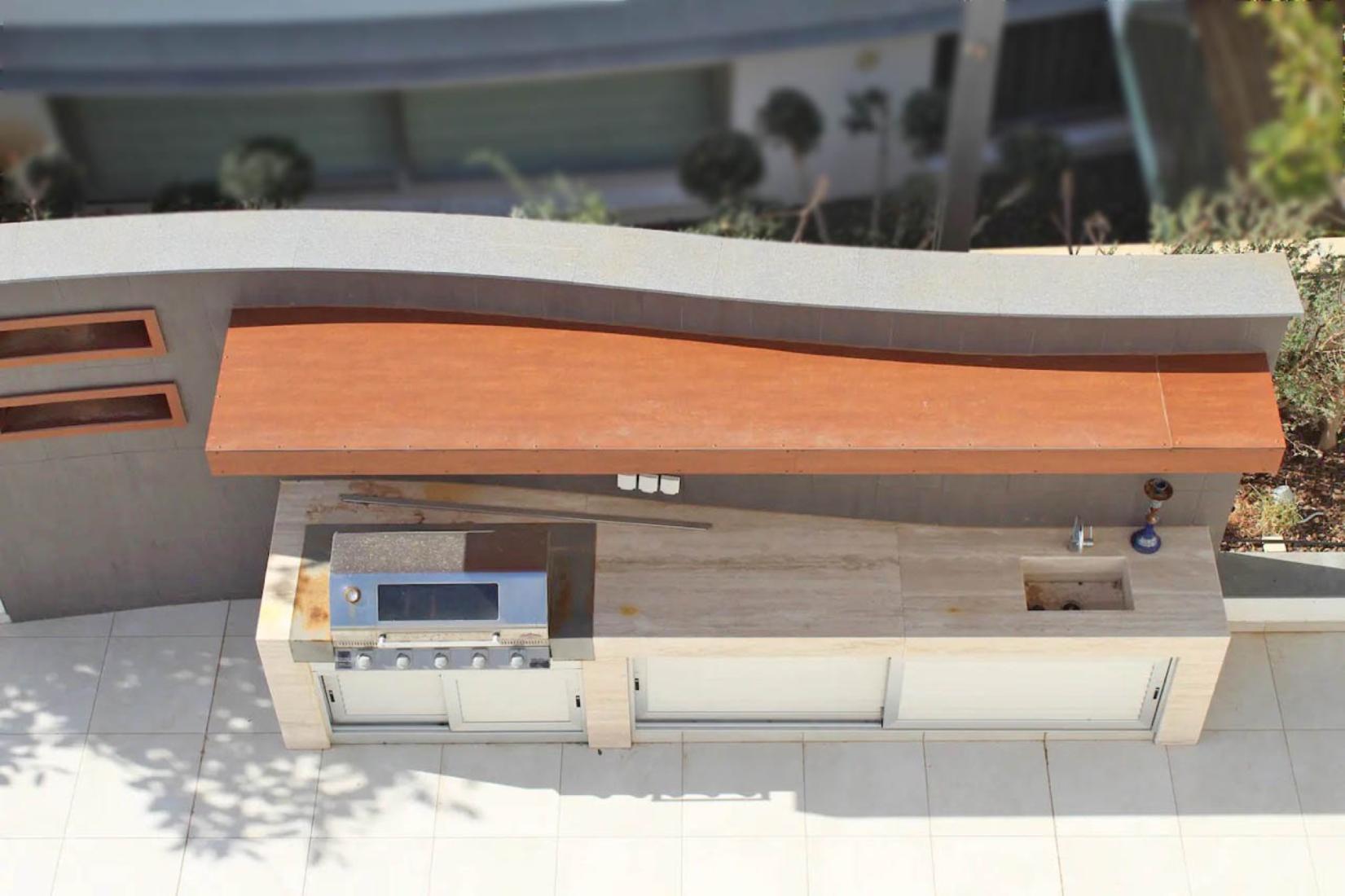 1f78bc67-04f8-4548-a36d-af4fe36e462b-large-copy-large