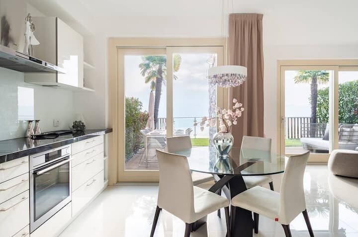 Modern duplex apartment with sea views in Spiglia.